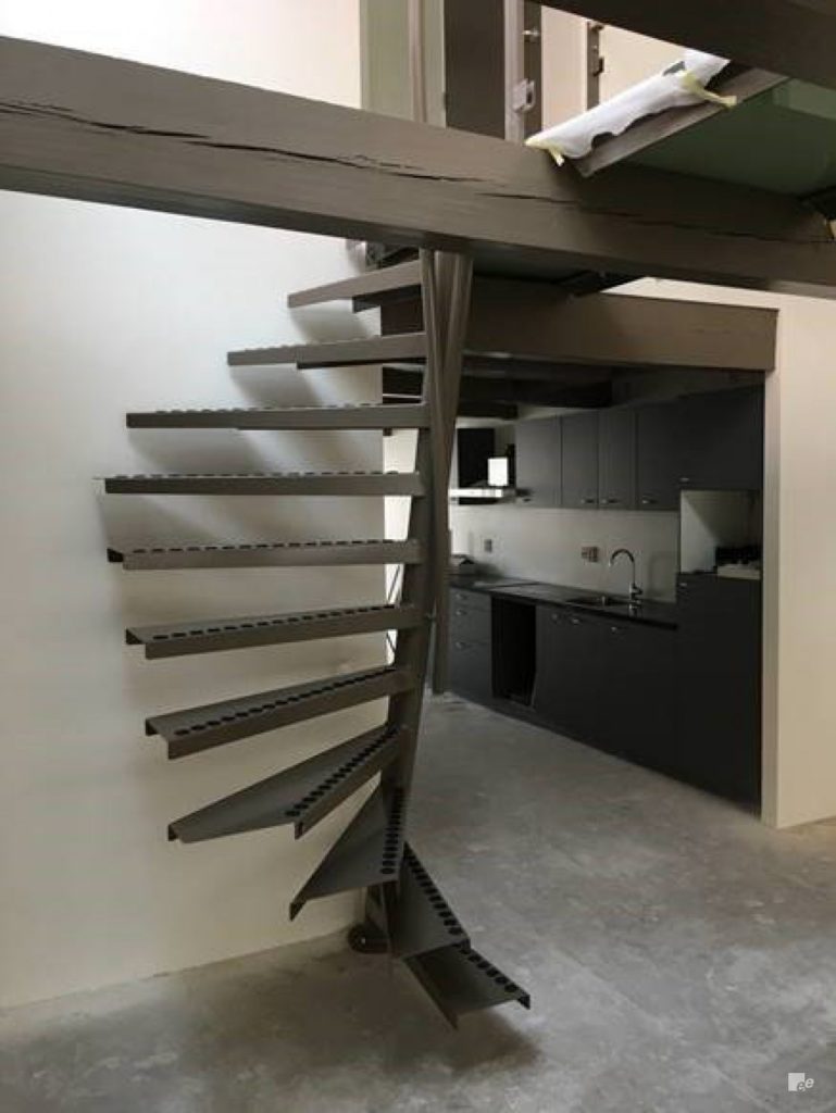 escalier-gain-de-place-1m2-by-eestairs-