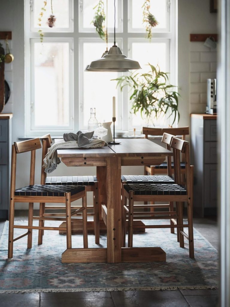 NACKANAS table à manger chaises IKEA collection hiver nordroom IKEA collection hiver 2022 